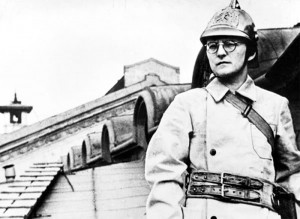 Дмитрий Шостакович на крыше. 1941 (1) (1)